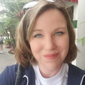 Meet your Posher, Leah